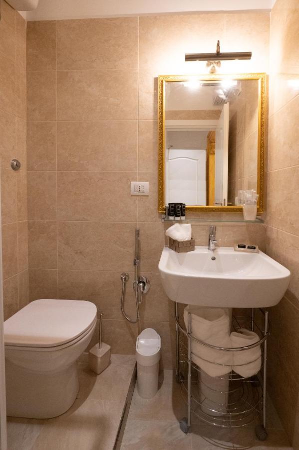 Venus Inn Rome Guest House Zewnętrze zdjęcie